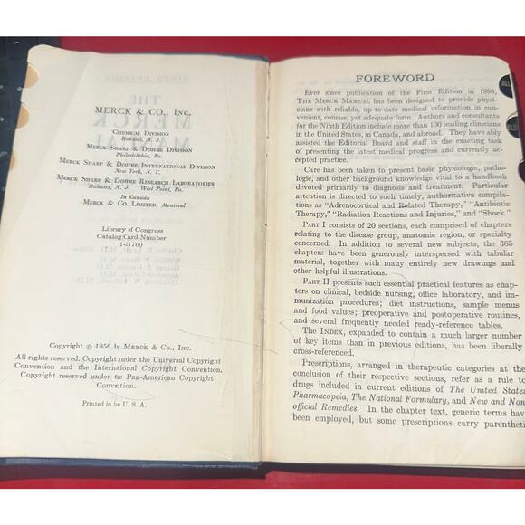 1956 "The Merck Manual of Diagnosis & Therapy" Ninth Edition Reference Book - Picture 3 of 5